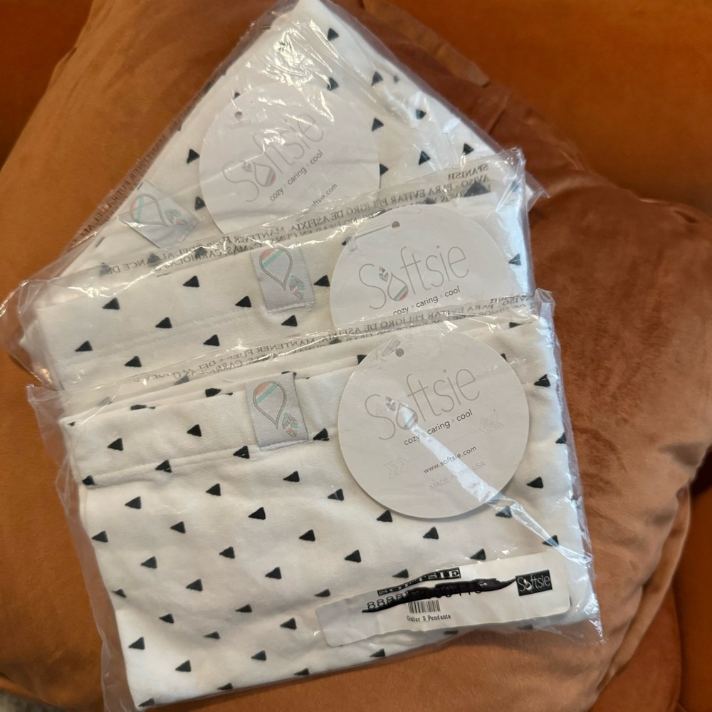 Softsie‎ Gaiters, 3 NWT